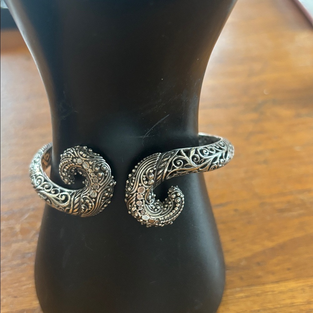 Sarda Artisans of Bali Gem Collection™️ sz. 6.75 bypass design sterling bracelet